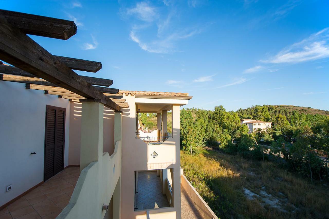 Appartamenti Sole Di Sardegna Cala Liberotto Exterior foto