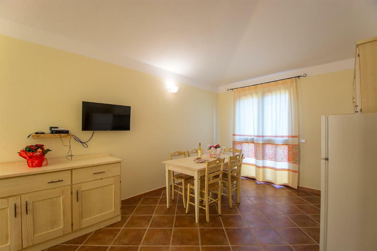 Appartamenti Sole Di Sardegna Cala Liberotto Exterior foto