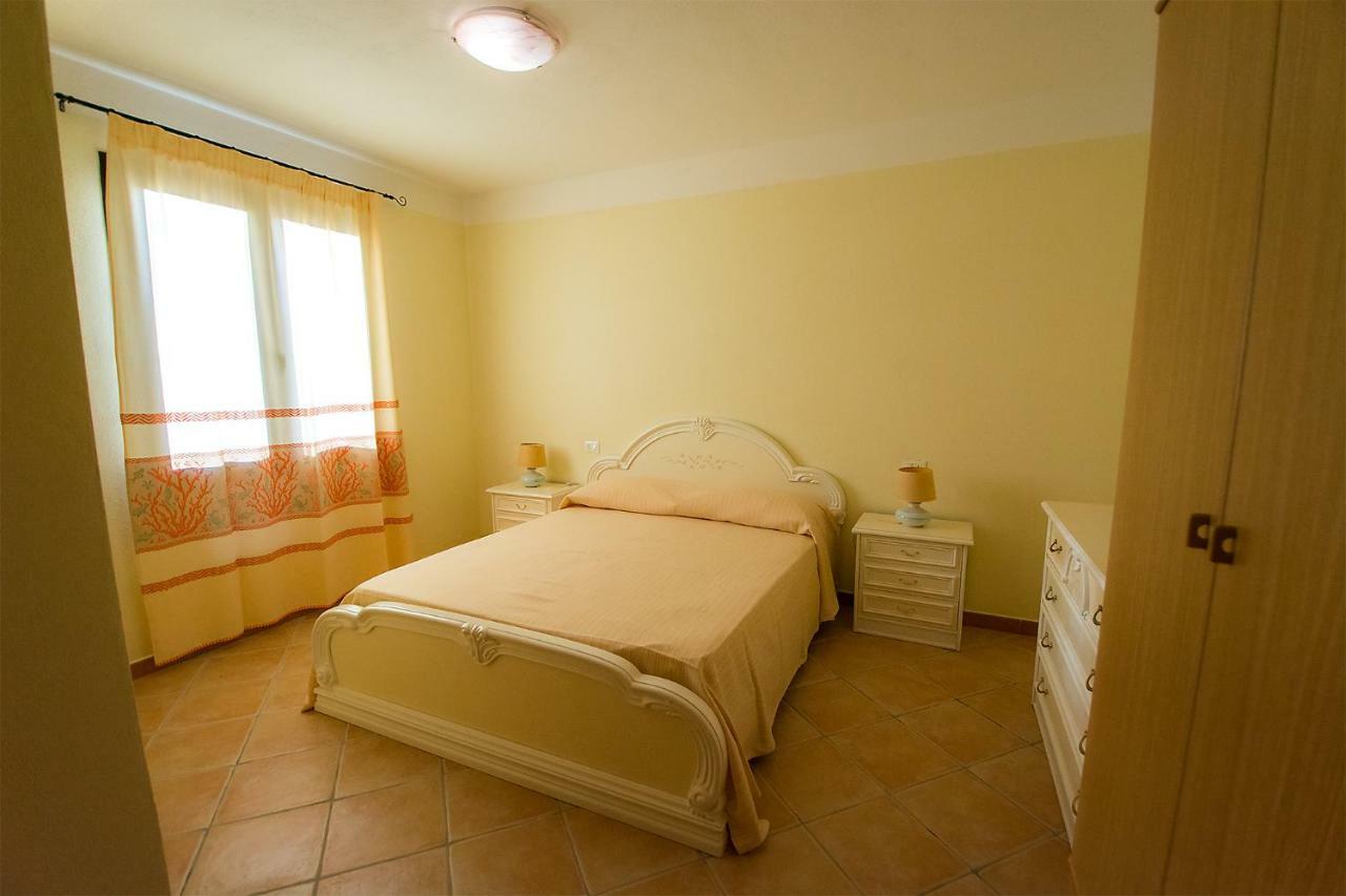 Appartamenti Sole Di Sardegna Cala Liberotto Exterior foto