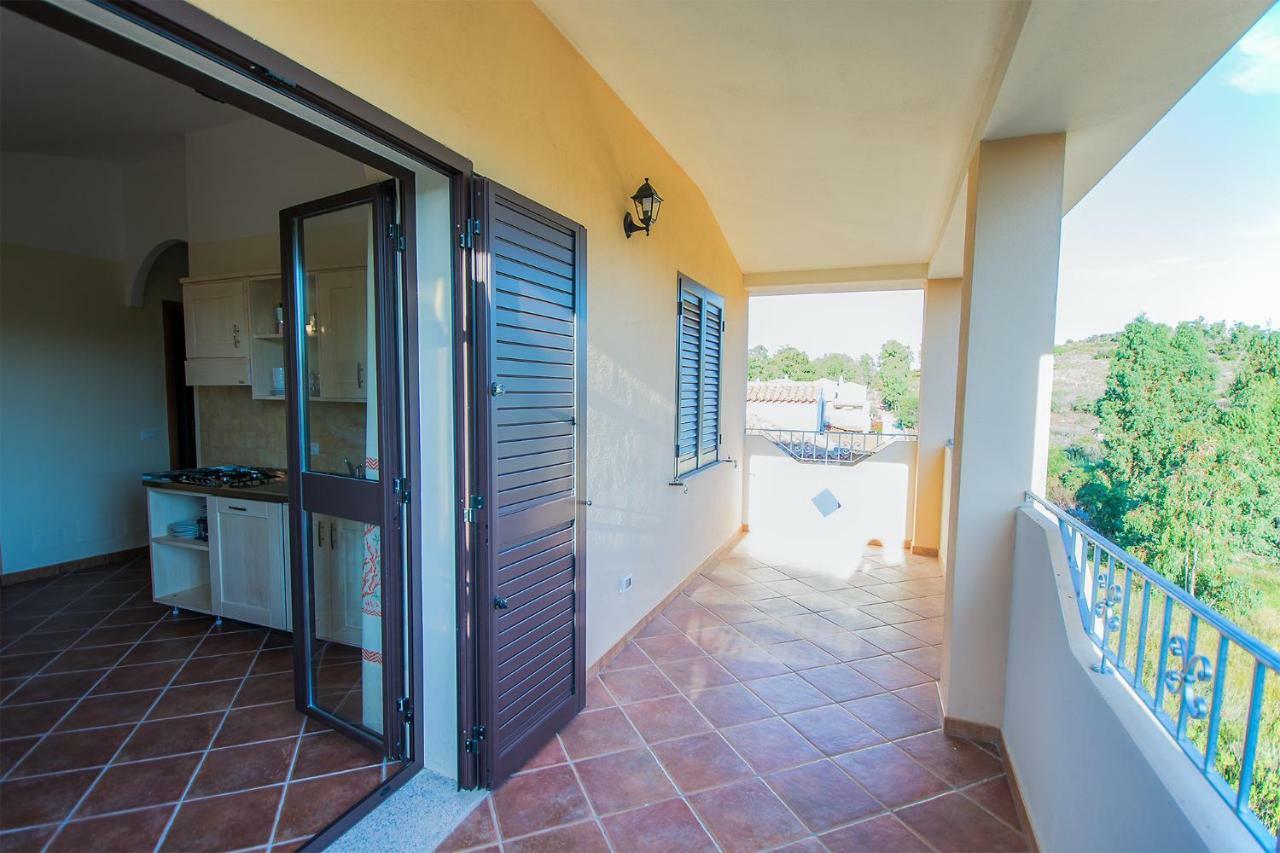 Appartamenti Sole Di Sardegna Cala Liberotto Exterior foto